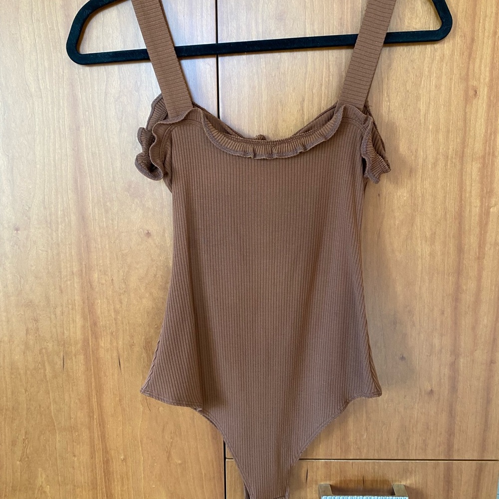 Reformation Brown Ruffled Bodysuit - Picture 2 of 3